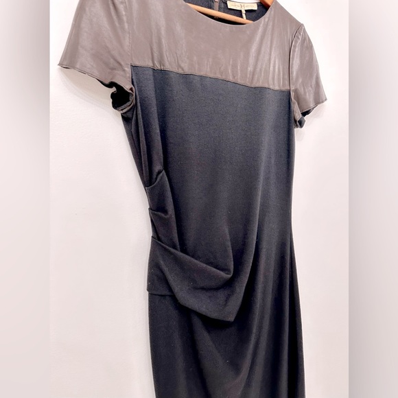 HALSTON Heritage Dress, size 8, leather feature. - Picture 3 of 5